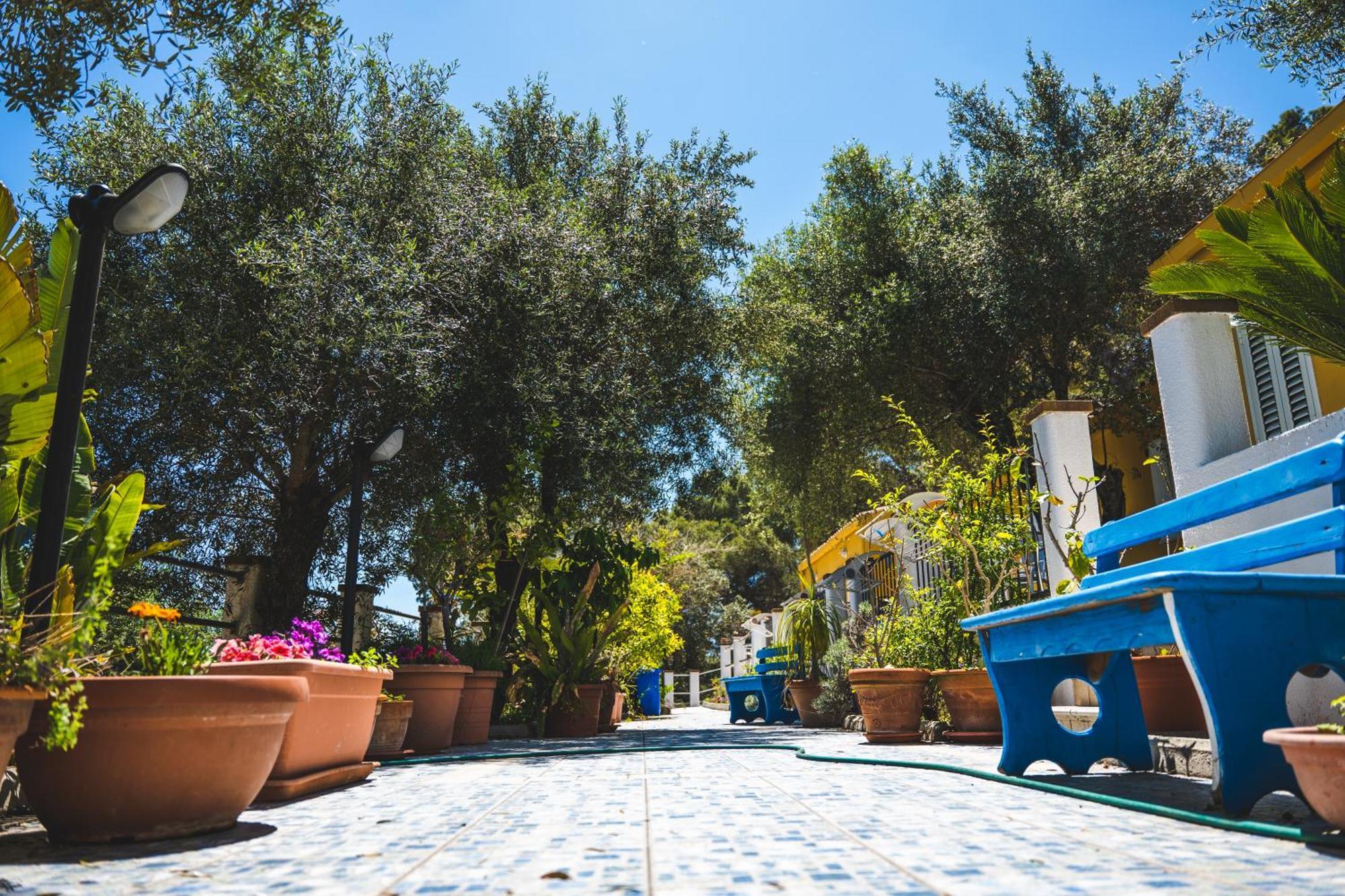 Hotel Paola Carloforte  Exterior photo